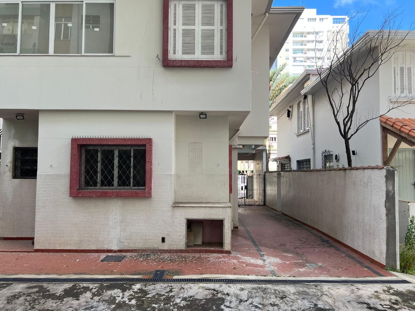 Casa com 4 dormitórios para alugar, 335 m² por R$ 21.181,12 - Gonzaga - Santos/SP