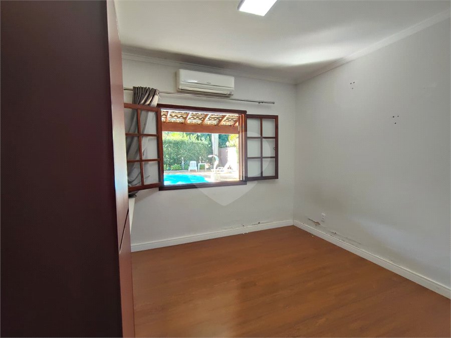 Casa Térrea à venda com 4 quartos, sendo 1 suíte, em Vila Mazzei, Itapetininga, SP