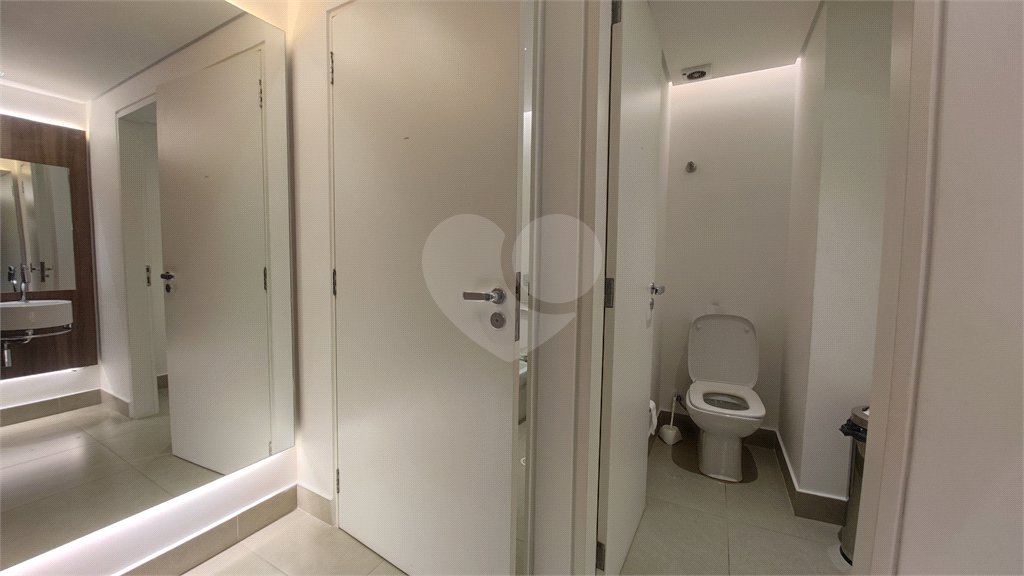 Apartamento à venda ou para alugar com 2 quartos, sendo 1 suíte, em Alto da Boa Vista, São Paulo, SP