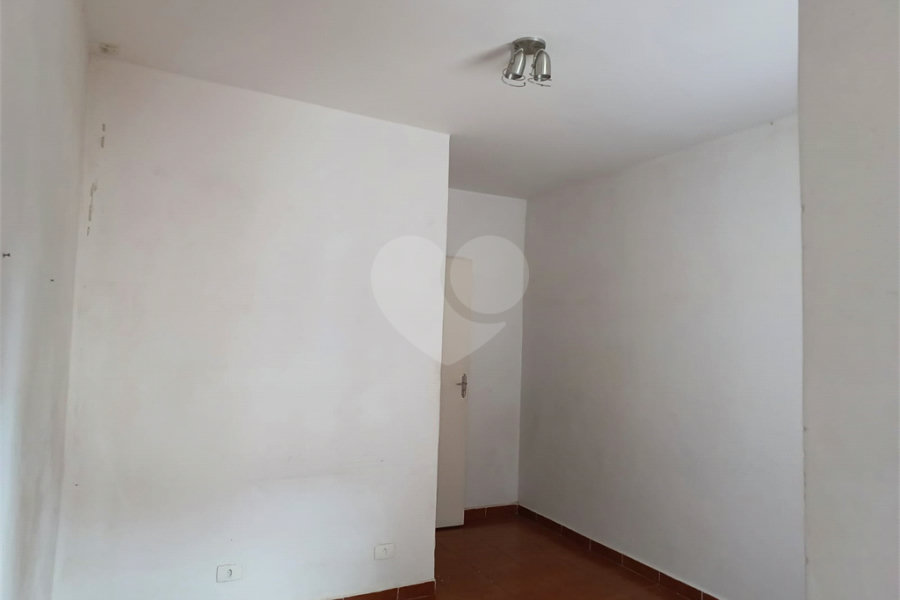 Sobrado à venda com 3 quartos em Santa Terezinha, São Paulo, SP