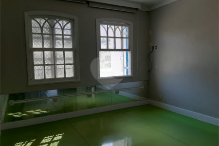 Sobrado à venda com 4 quartos em Vila Mariana, São Paulo, SP