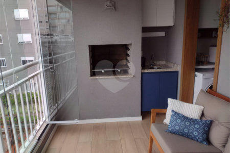 Apartamento à venda com 3 quartos, sendo 1 suíte,  em Campo Grande, São Paulo, SP