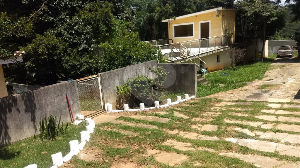 Casa à venda com 8 quartos, sendo 4 suítes, em Santa Inês, Mairiporã, SP