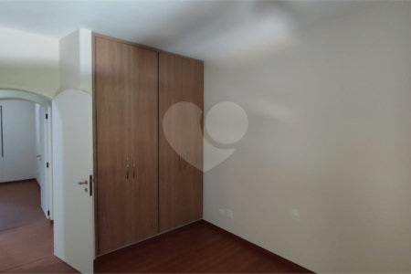 Apartamento de 3 dormitórios à Venda - Jardim Bethânia