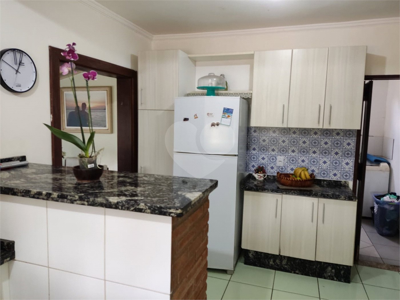 Casa à venda com 3 quartos, sendo 2 suítes, no condomínio Residencial Jardim Lago da Cantareira, Mairiporã - SP