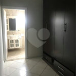 Sobrado à venda com 3 quartos, sendo 1 suíte, em Jardim Indaiá, Poá, SP