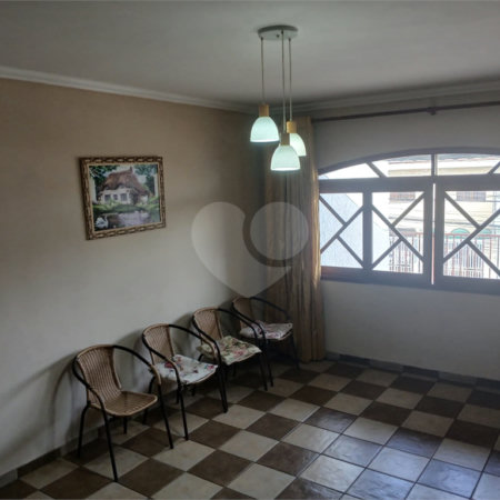 Casa à venda com 4 quartos, sendo 1 suíte, em Jardim Rosa de Franca, Guarulhos, SP