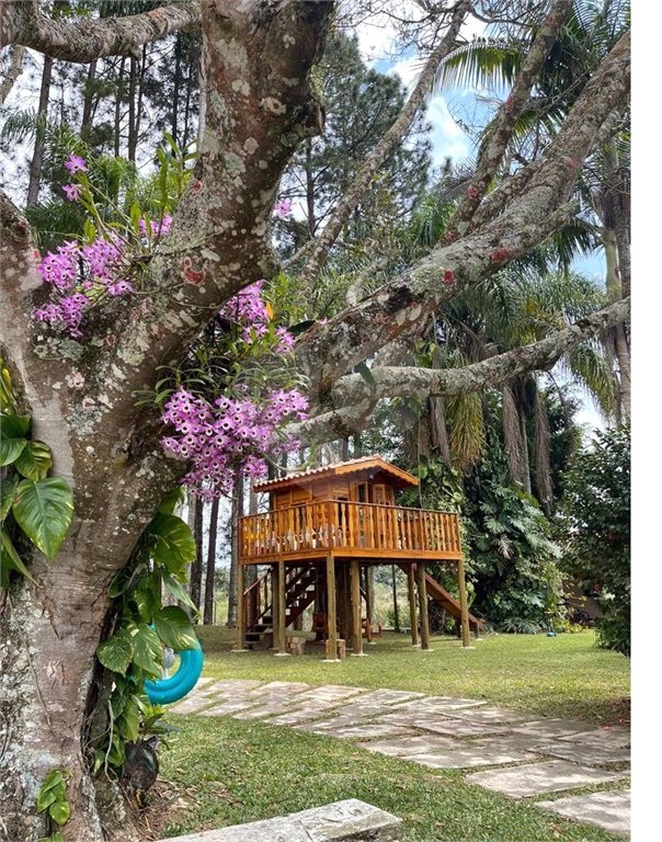 Chácara à venda com 5 quartos, sendo 2 suítes, em Taiaçupeba, Mogi das Cruzes, SP