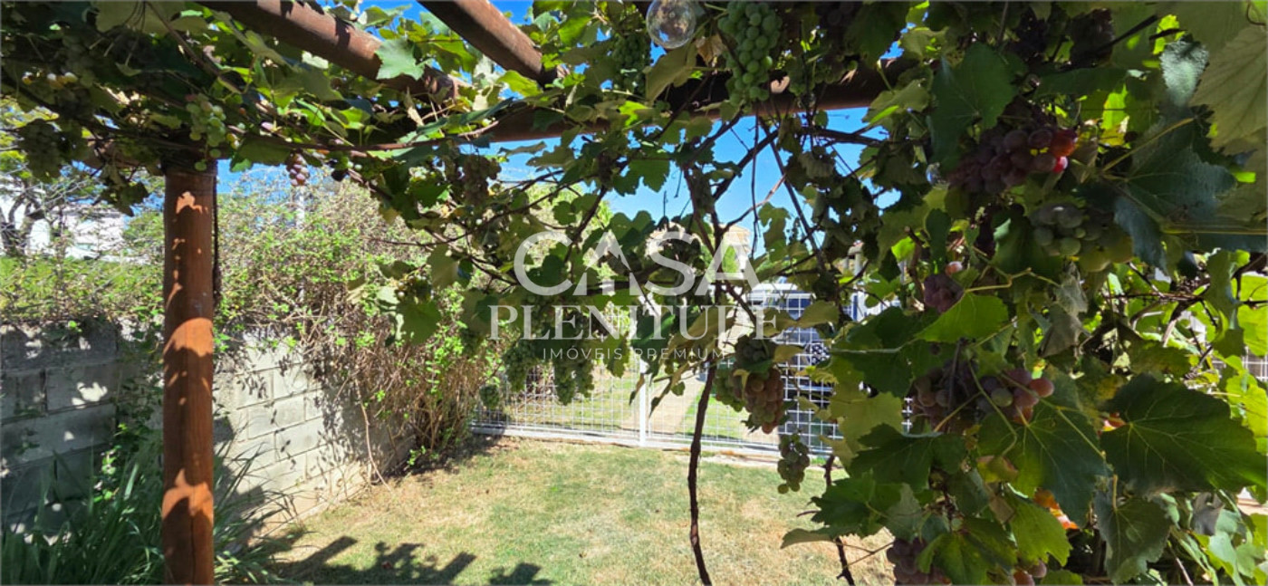 Casa em condomínio à venda ou para alugar com 3 quartos, sendo 1 suíte, em Village da Serra, Araçoiaba da Serra, SP