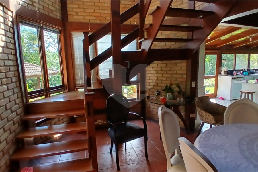 Casa à venda com 4 suítes no condomínio Sausalito, Mairiporã - SP