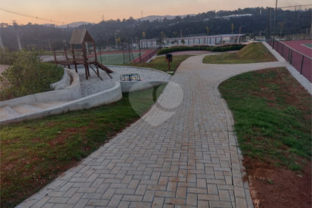 Terreno à venda no condomínio Paradise Garden, Mogi das Cruzes - SP