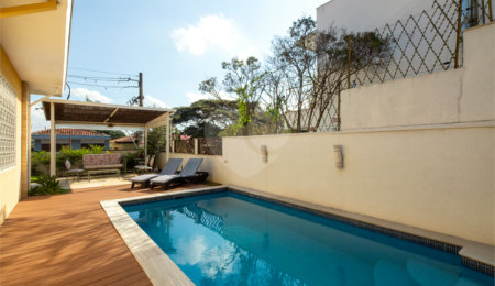 Casa Térrea à venda com 3 quartos, sendo 1 suíte, em Brooklin, São Paulo, SP