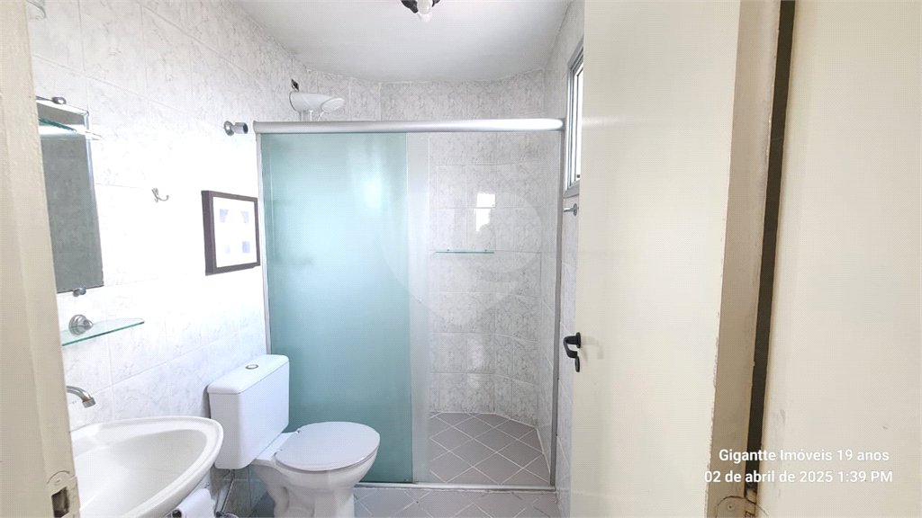 Apartamento à venda com 3 quartos, sendo 1 suíte, em Vila Gilda, Santo André, SP