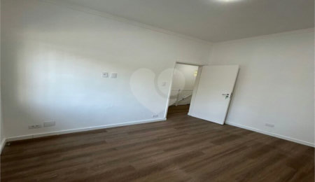 Casa para alugar com 5 quartos, sendo 2 suítes,  em Vila Olímpia, São Paulo, SP