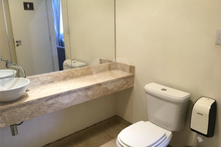 Casa à venda com 4 quartos, sendo 3 suítes,  em Vila Monumento, São Paulo, SP