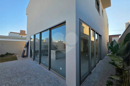 Casa sobrado 3 suítes com piscina Parque Faber IV