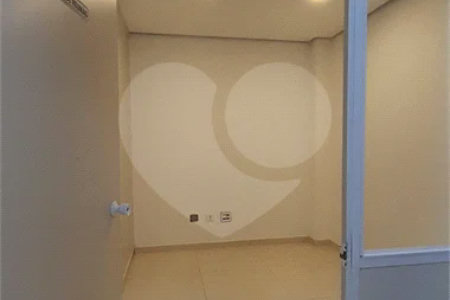 **SALA COMERCIAL DE 80 M² NO BAETA NEVES | EXCELENTE CUSTO-BENEFÍCIO E LOCALIZAÇÃO ESTRATÉGICA**