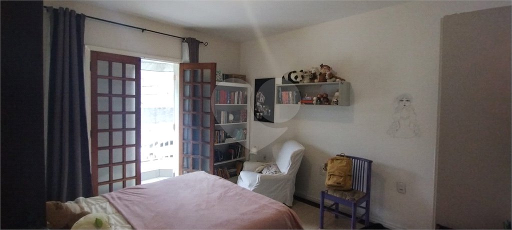 Casa à venda com 4 quartos, sendo 1 suíte, em Jardim Guadalajara, Sorocaba, SP