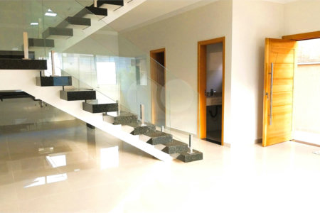 Casa à venda ou para alugar com 3 quartos, sendo 1 suíte, em Jardim Paulista, Atibaia, SP