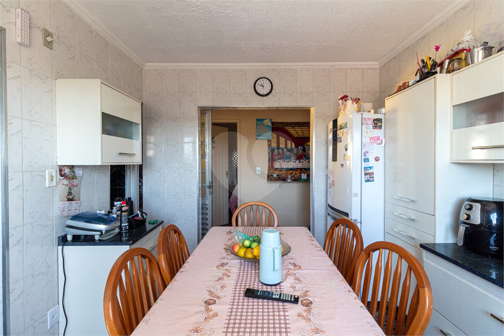 Casa à venda com 3 quartos, sendo 1 suíte, em Jardim Paris, São Paulo, SP
