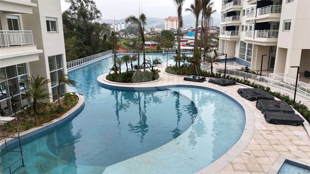 Apartamento para alugar com 3 quartos, sendo 2 suítes, em Barueri, Barueri, SP