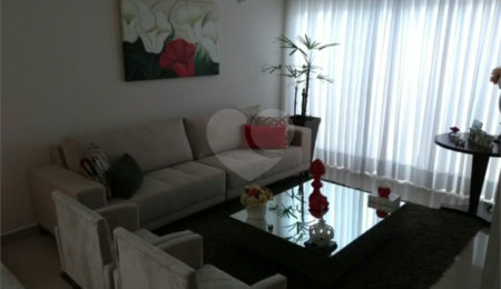 Casa à venda com 3 quartos, sendo 2 suítes,  em Condomínio Residencial Terras do Oriente, Valinhos, SP