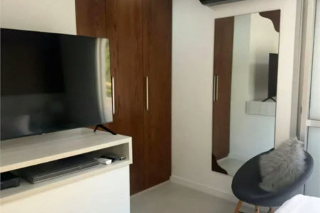 Casa à venda com 3 quartos, sendo 1 suíte, no condomínio Villas de São Francisco, São Paulo - SP
