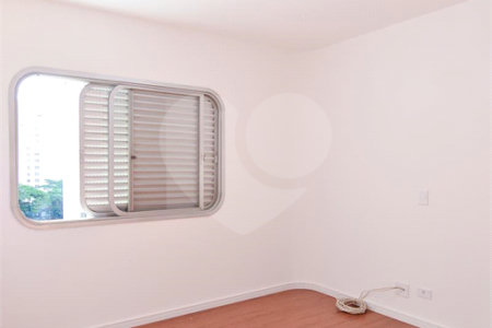 Apartamento à venda com 4 quartos, sendo 2 suítes,  em Brooklin Paulista, São Paulo, SP