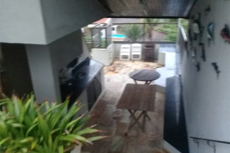 Triplex à venda ou para alugar com 4 suítes em Enseada, Guarujá, SP