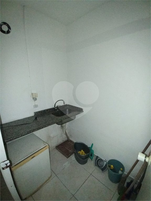 Sala à venda ou para alugar em Bangu, Rio de Janeiro, RJ