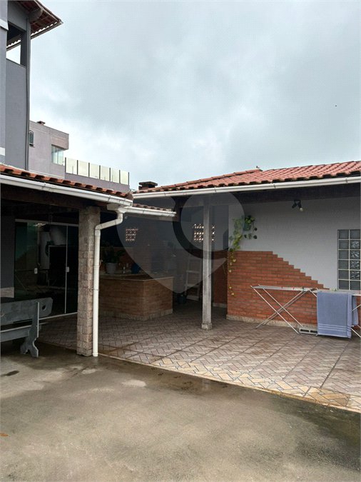 Casa em condomínio à venda com 4 quartos, sendo 2 suítes, em Monte Alto, Arraial do Cabo, RJ