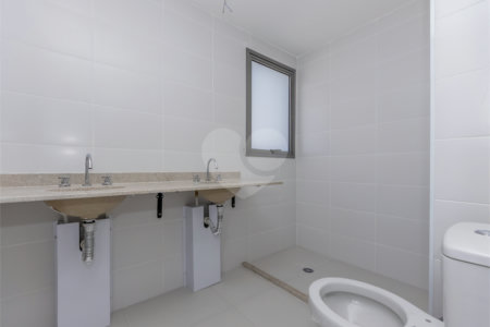Apartamento à venda com 4 quartos, sendo 2 suítes, em Vila Gumercindo, São Paulo, SP