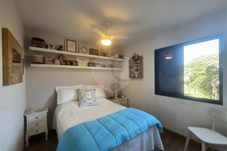 Apartamento à venda com 3 quartos, sendo 1 suíte, em Alto da Boa Vista, São Paulo, SP