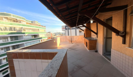 Cobertura à venda com 4 quartos, sendo 2 suítes,  em Braga, Cabo Frio, RJ