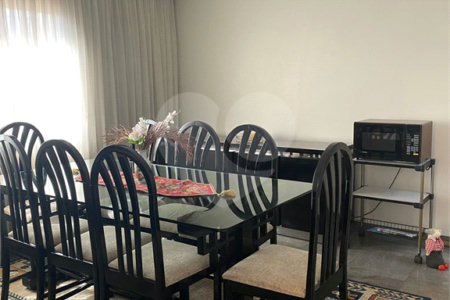 Casa à venda com 3 quartos, sendo 1 suíte, em Santo Amaro, São Paulo, SP
