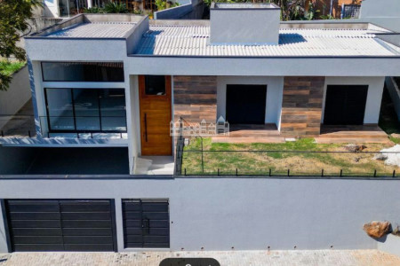 Casa à venda com 3 quartos, sendo 3 suítes, em Jardim Paulista, Atibaia - SP