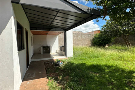 Casa para alugar com 2 quartos, sendo 1 suíte, em Parque dos Ipês III, Ponta Porã, MS