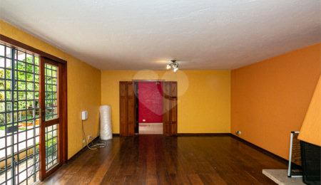 Casa à venda com 4 quartos, sendo 1 suíte,  em Jardim Marajoara, São Paulo, SP
