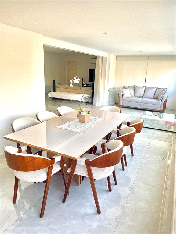 Apartamento à venda com 3 suítes em Vila Romana, São Paulo, SP
