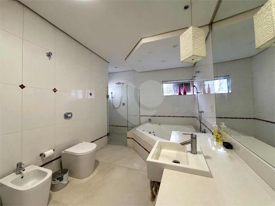 Casa à venda com 3 suítes no condomínio Village D'avignon, Sorocaba - SP