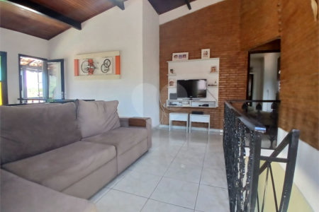 Casa à venda com 3 quartos, sendo 1 suíte,  em Recreio Maristela, Atibaia, SP