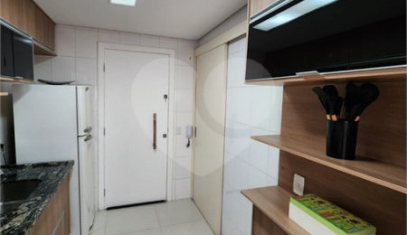 Apartamento à venda com 3 suítes em Vila Suzana, São Paulo, SP