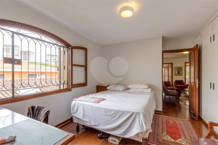 Casa à venda com 4 suítes em Alto da Boa Vista, São Paulo, SP
