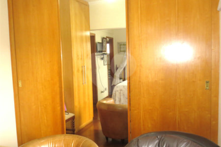 Apartamento à venda com 4 quartos, sendo 2 suítes, em Jardim Vila Mariana, São Paulo, SP