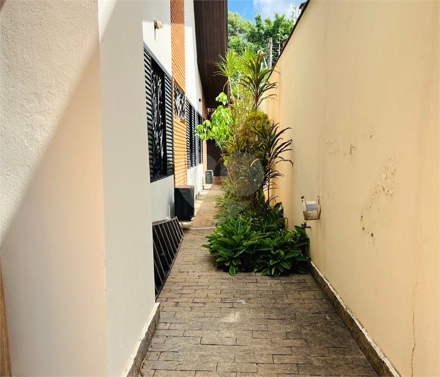 Casa à venda com 3 quartos, sendo 1 suíte,  em Jardim Eltonville, Sorocaba, SP