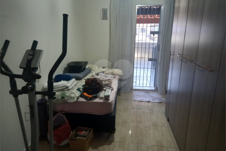 Sobrado à venda com 4 quartos, sendo 1 suíte, em Jardim Peri, São Paulo, SP