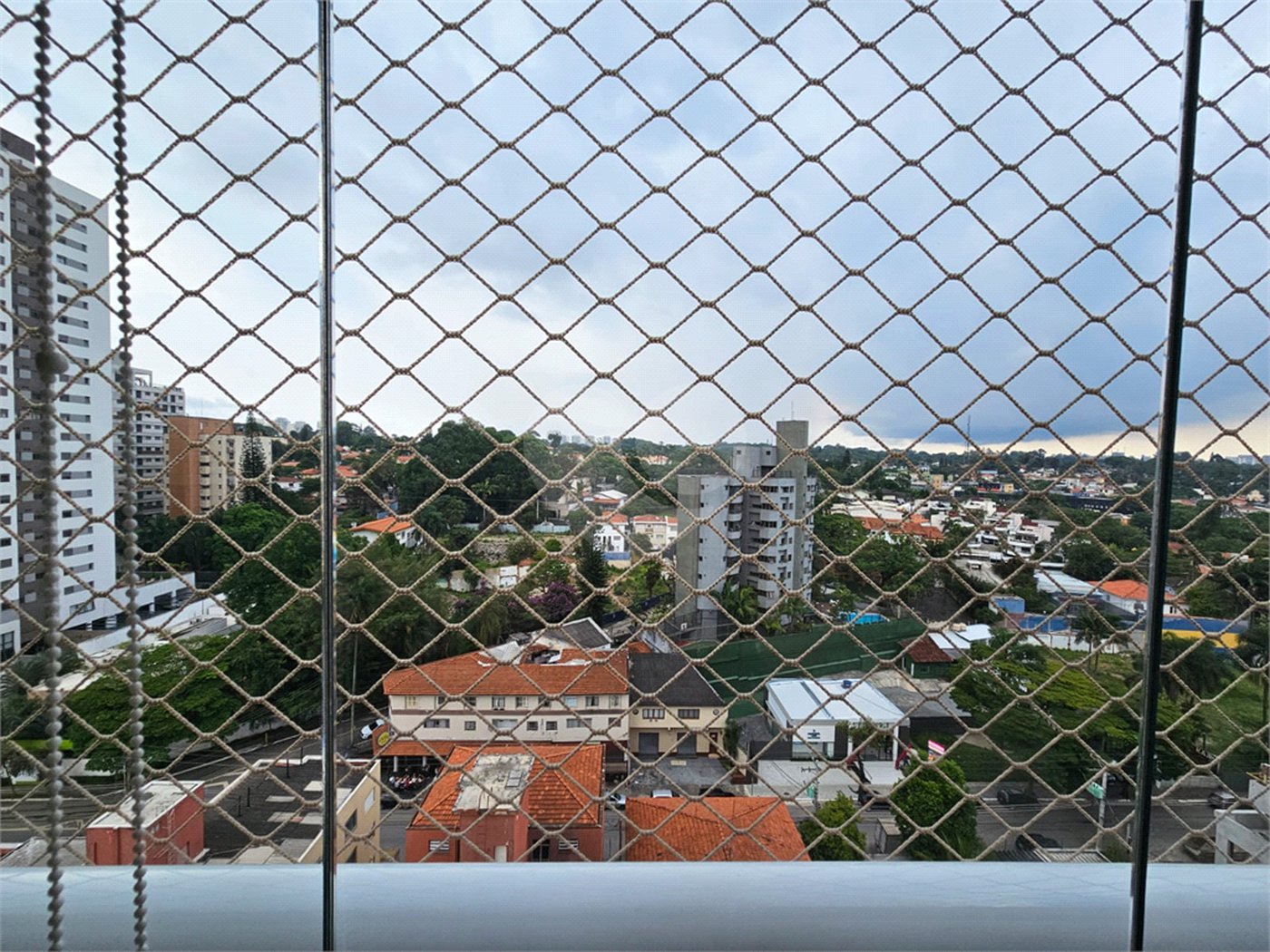 Apartamento à venda com 3 quartos, sendo 1 suíte,  em Vila Santa Catarina, São Paulo, SP