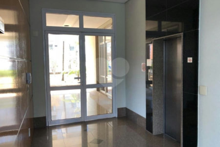 Apartamento à venda com 3 suítes em Vila Suzana, São Paulo, SP