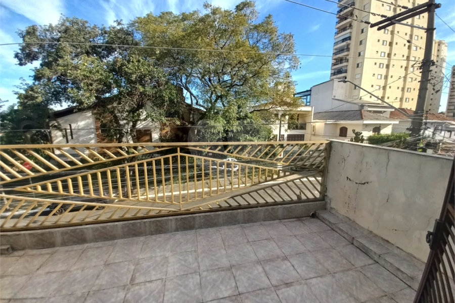 Sobrado à venda com 3 quartos em Vila Paiva, São Paulo, SP