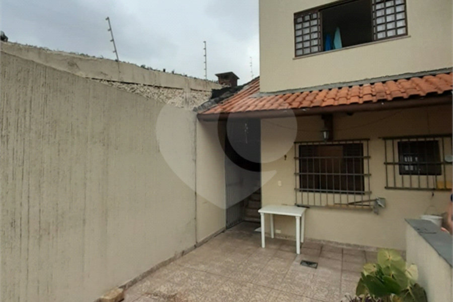Sobrado à venda com 3 quartos, sendo 1 suíte, em Vila Maria Alta, São Paulo, SP